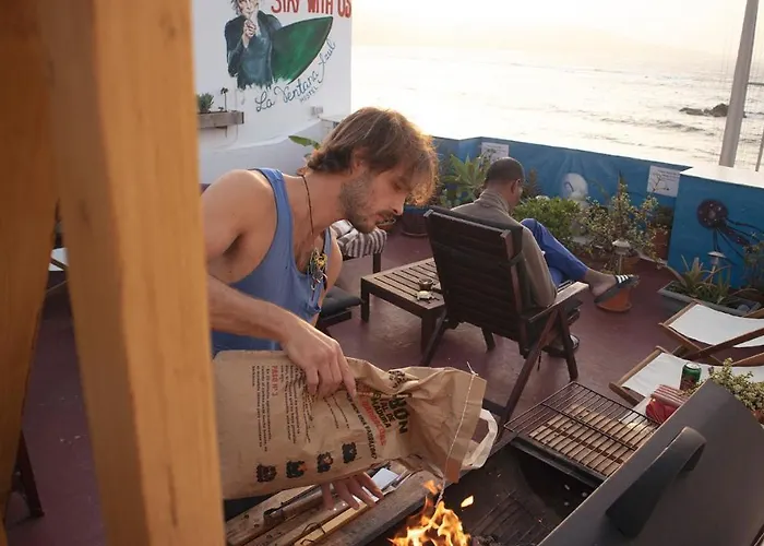 La Ventana Azul Hostel *